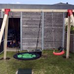 Der Kinderspielplatz im  eigenen Garten